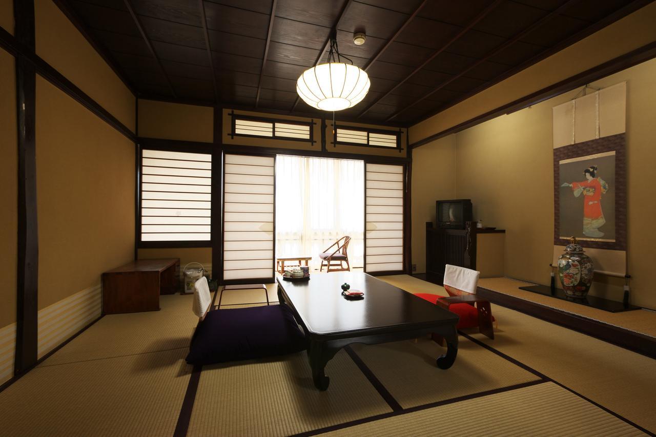Nishiya Hotel Yonezawa Exterior foto