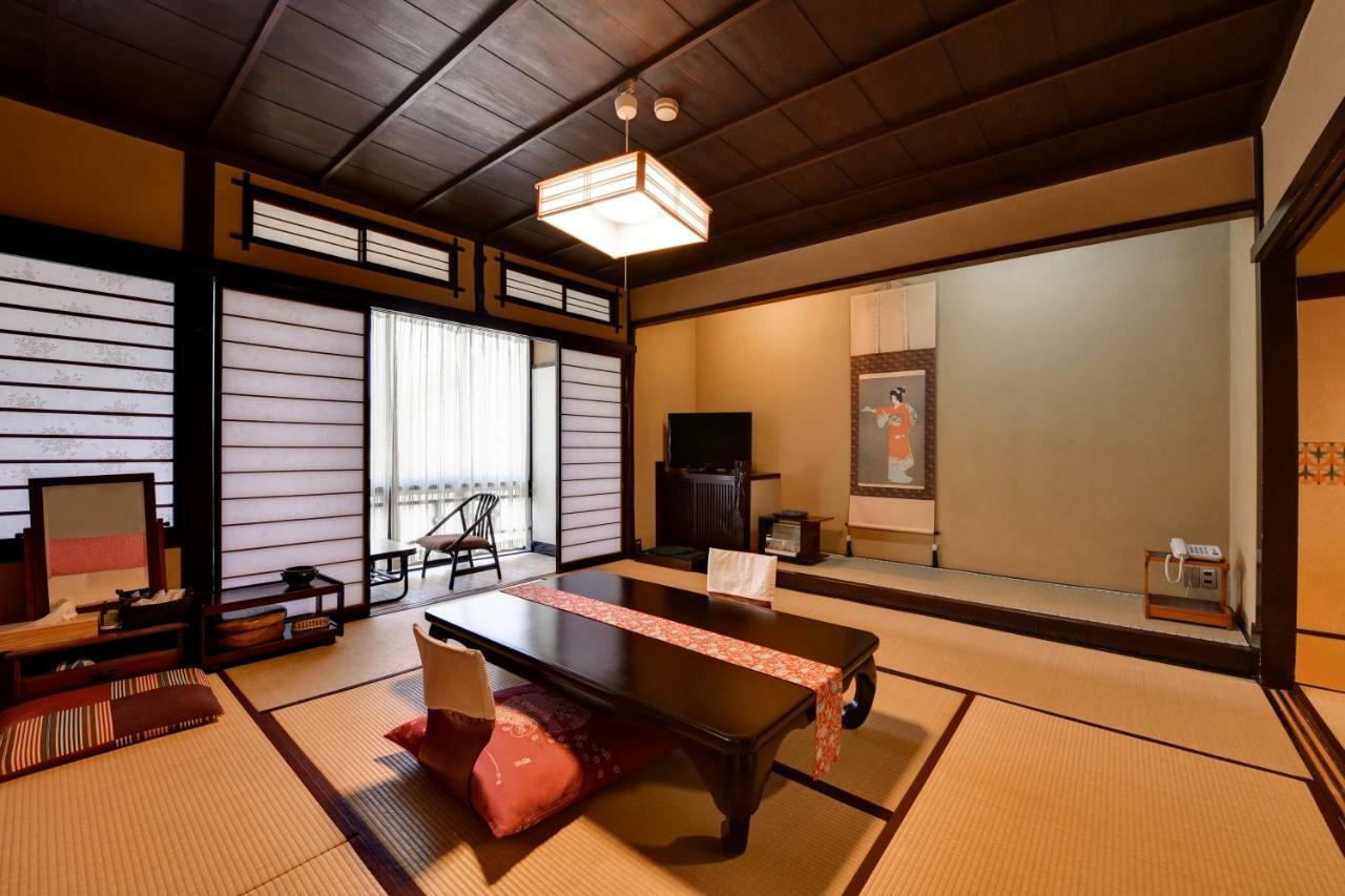 Nishiya Hotel Yonezawa Exterior foto