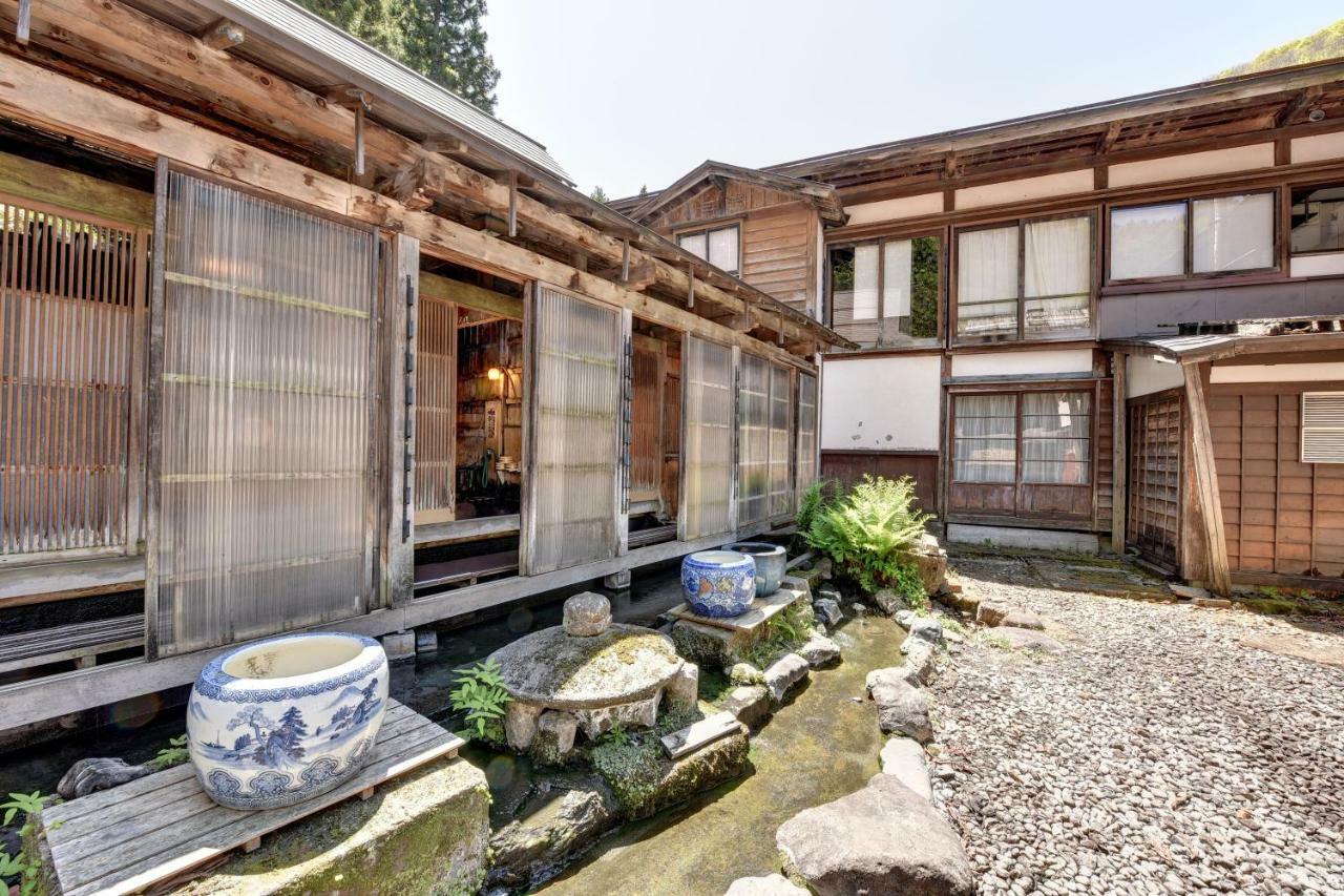 Nishiya Hotel Yonezawa Exterior foto